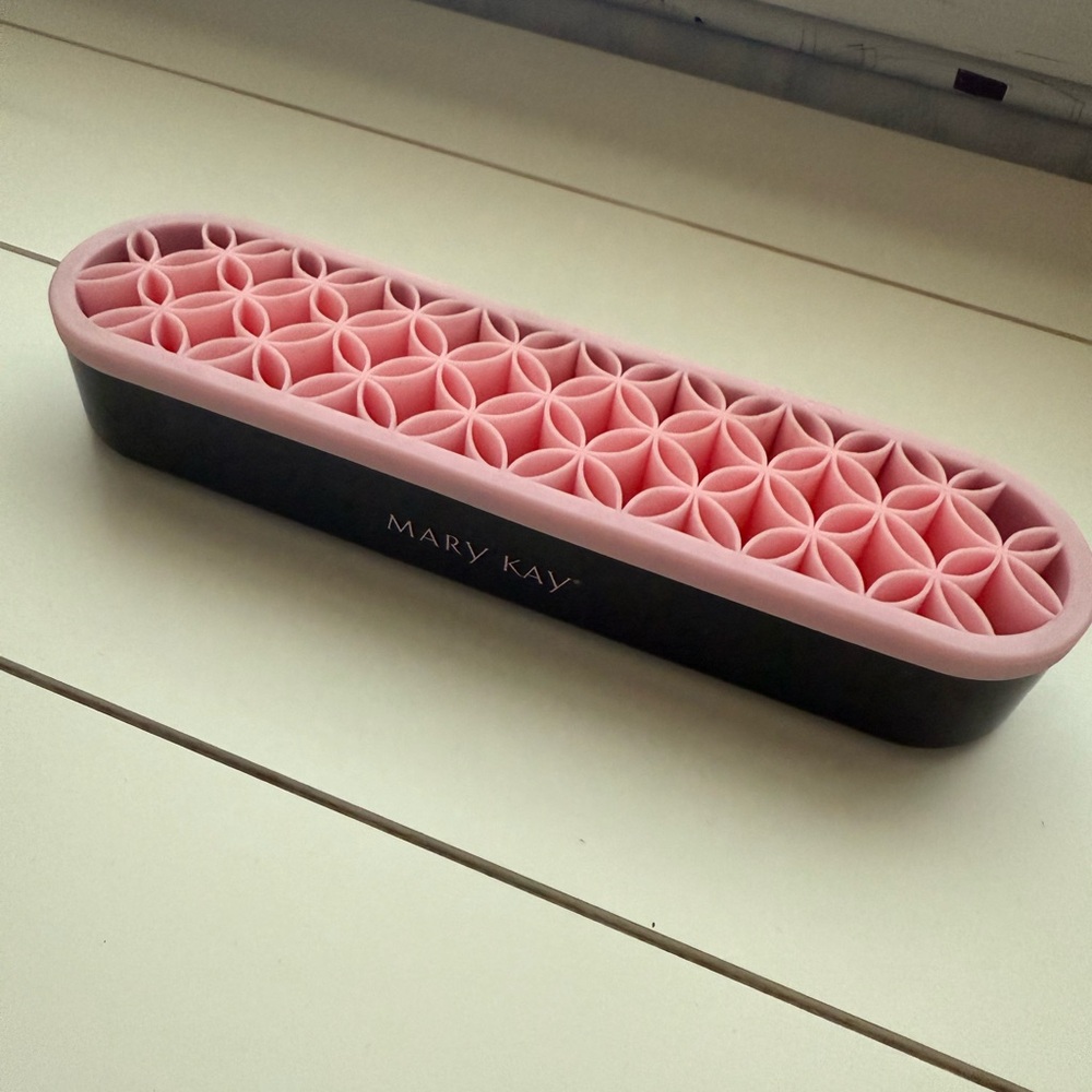 Mary Kay Pink and Black Brush Holder
